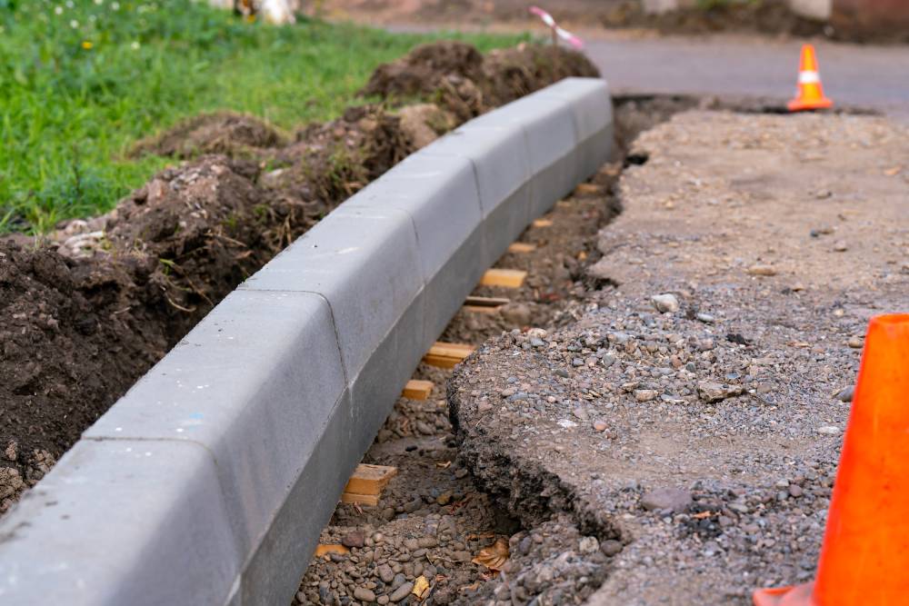 Concrete curb installation Fort Smith Arkansas